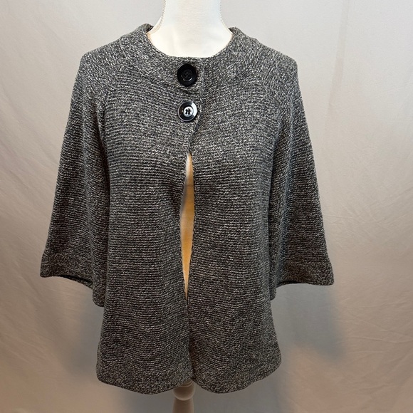 AB Studio Sweaters - Chic Gray Buttoned Women's Poncho
